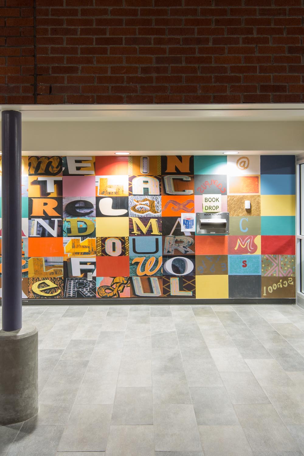 Campus MS Interior Photo Library Mural 01